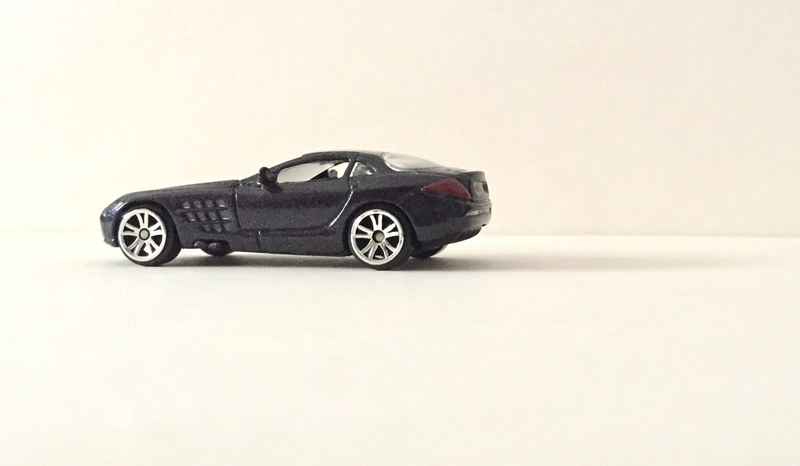 Illustration for article titled McLaren Monday - Mercedes Benz SLR McLaren 1/64 by Motor Max